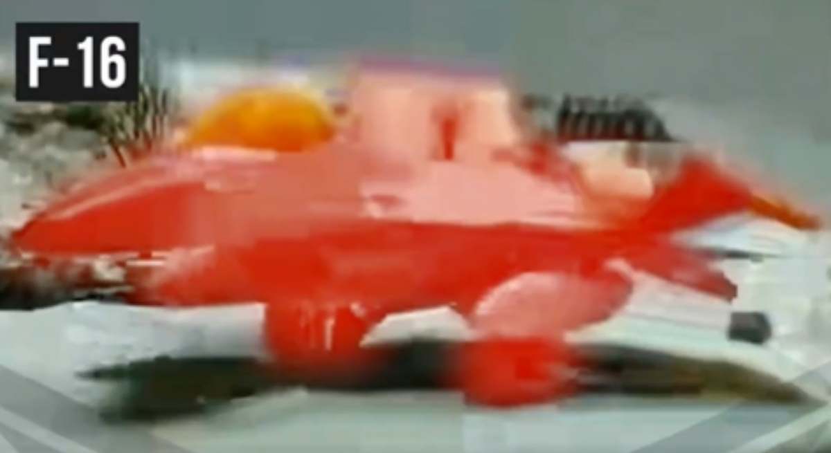 Ucrania se burla de Rusia por el derribo de un falso caza F-16 “hecho de goma o madera”