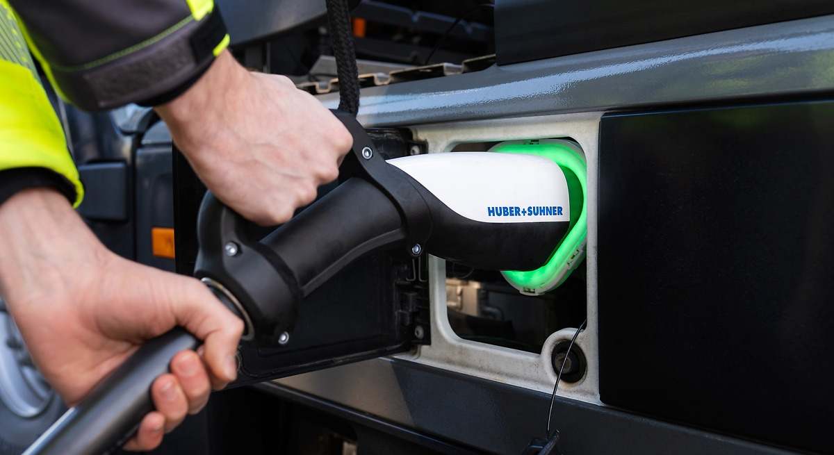 Read more about the article El Foro del Vehículo Eléctrico de Extremadura suma a dos gigantes chinos: así busca la región ser la puerta de entrada a Europa