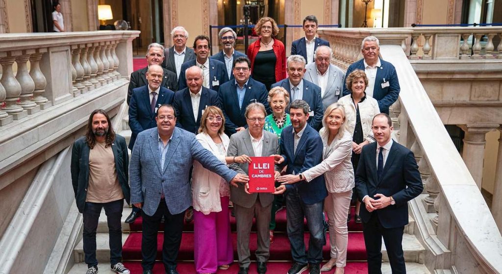 El Consell de Garanties Estatutàries despeja el camino para aprobar la ley catalana de cámaras de comercio