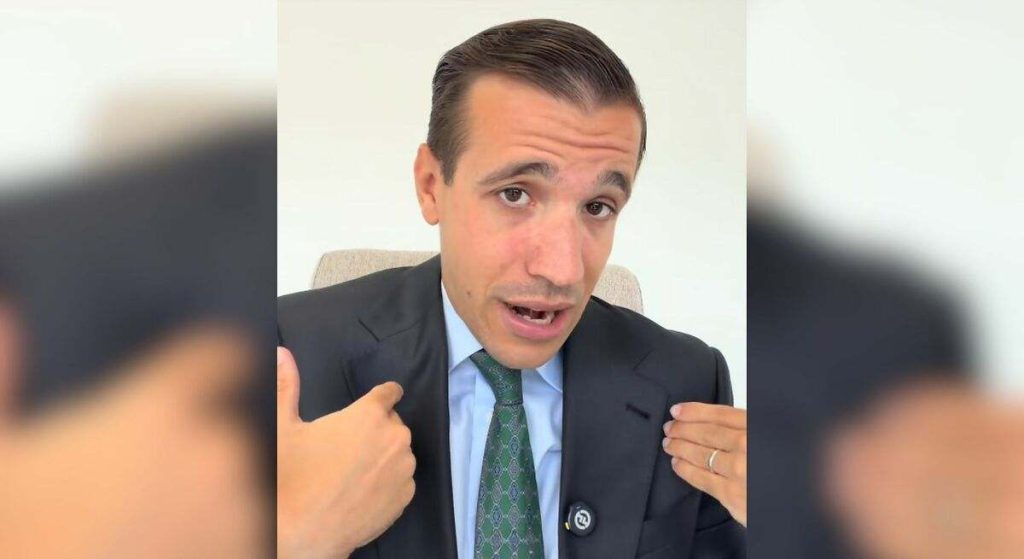 Juanma Lorente, abogado laboralista, avisa a los que solicitan la excedencia voluntaria que pueden perder su puesto: “Solo tienes derecho a volver si hay una vacante”